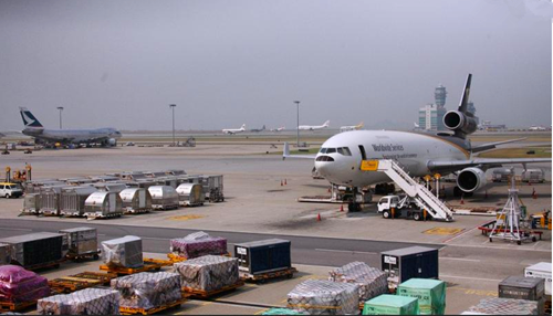 上海航空速递公司承接国内航空运输业务